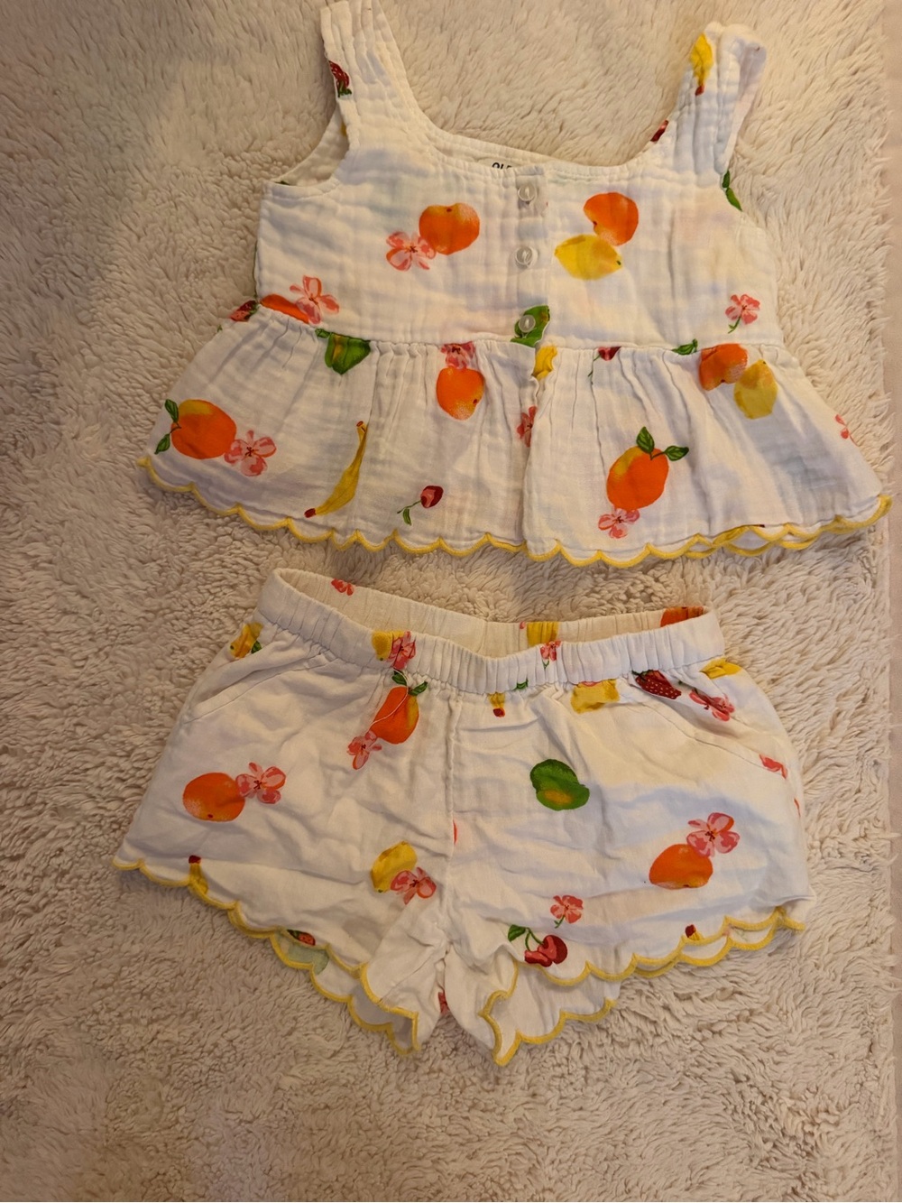Girls White Fruit-Print Two-Piece Shorts Set